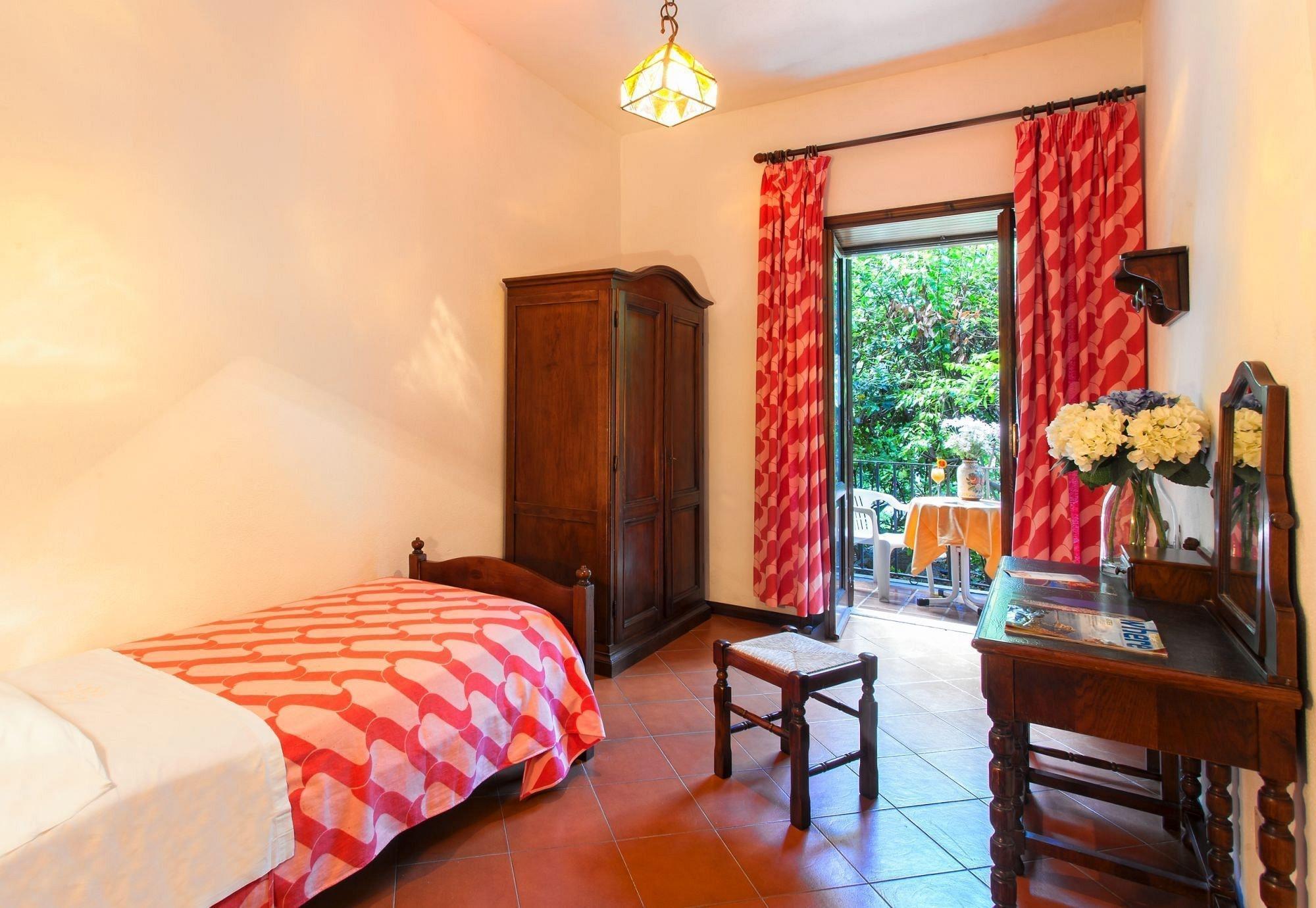 Hotel San Valentino Terme Иския Екстериор снимка