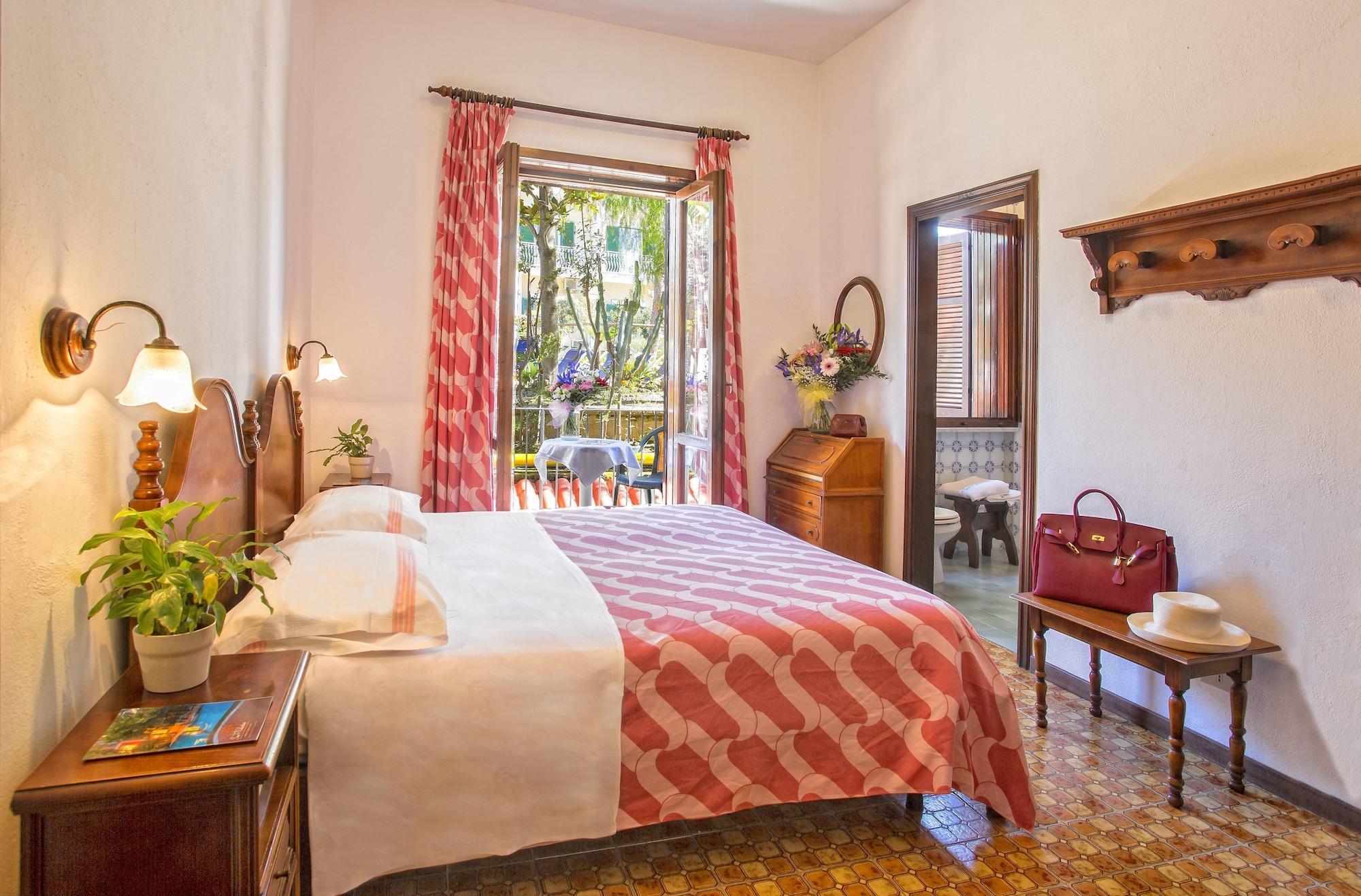 Hotel San Valentino Terme Иския Екстериор снимка