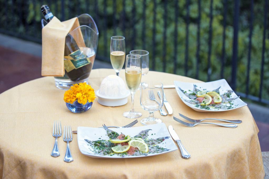 Hotel San Valentino Terme Иския Екстериор снимка