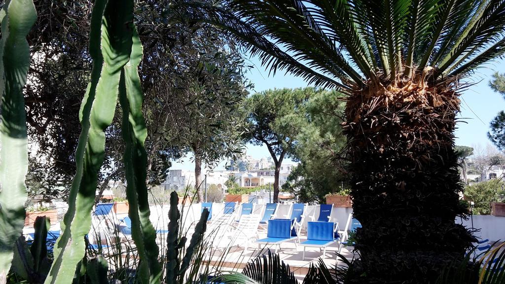 Hotel San Valentino Terme Иския Екстериор снимка